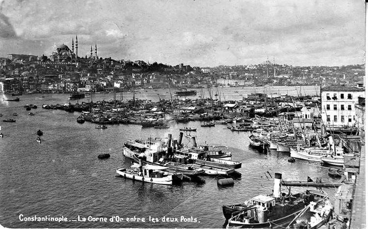 <p>İstanbul Haliç</p>
