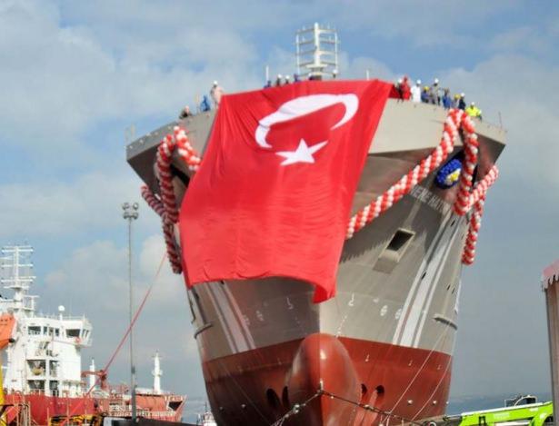 <p>Ulaştırma, Denizcilik ve Haberleşme Bakanlığı Kıyı Emniyeti Genel Müdürlüğü için Türkiye'de ilk kez üretilen 87 metre uzunluğunda, 19 metre genişliğinde ve bin 800 ton ağırlığındaki acil müdahale gemisinin denize indirme töreni Yalova'nın Altınova İlçesi tersaneler bölgesinde gerçekleştirildi.</p>

<p> </p>
