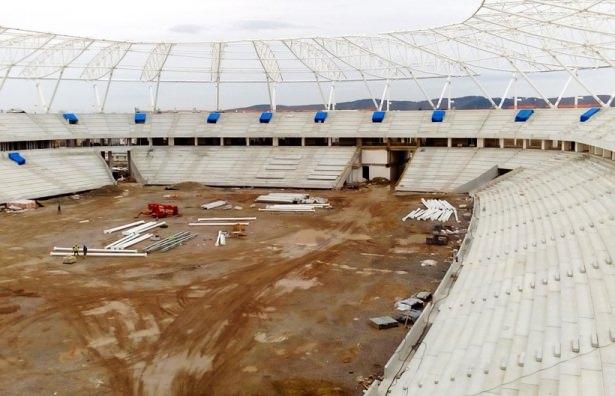 <p>Sakarya Stadyumu<br />
Kapasite: 25.000</p>