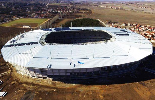 <p>Eskişehir Stadyumu<br />
Kapasite: 33.000</p>
