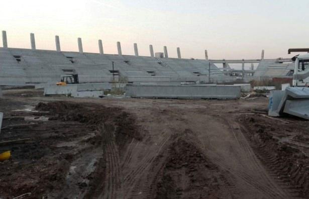 <p>Akhisar Stadyumu<br />
12.000</p>
