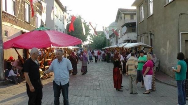 <p>Mahalle içinde en çok kazandıran iş ne olabilir?</p>

<p> </p>
