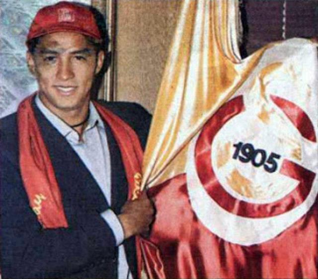 <p>MARİO JARDEL </p>

