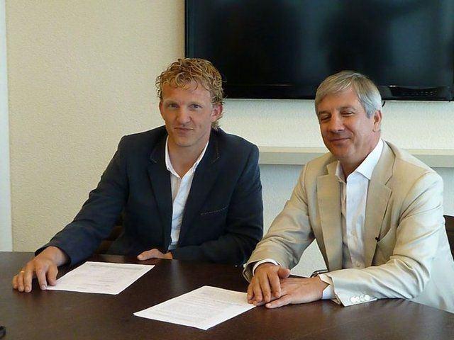 <p>DİRK KUYT </p>

<p> </p>
