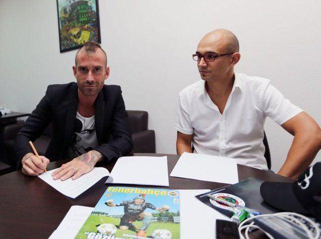 <p>RAUL MEİRELES </p>

<p> </p>
