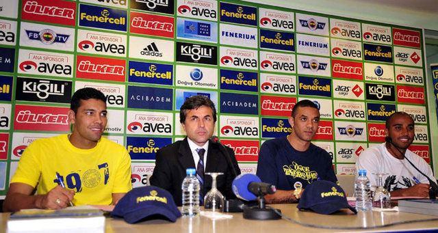 <p>ANDRE SANTOS </p>

<p> </p>
