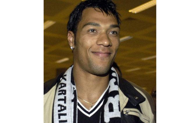 <p>JOHN CAREW </p>
