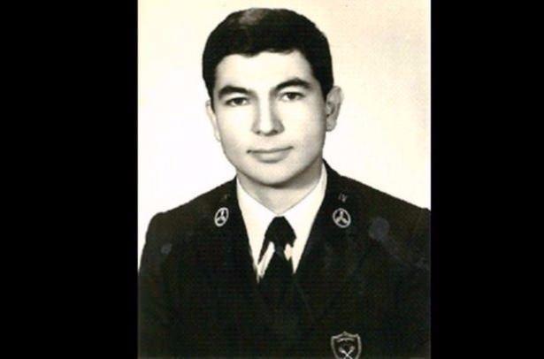 <p>İsmet Yılmaz</p>

<p> </p>
