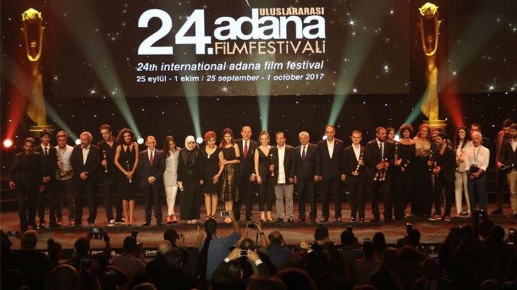 <p>Adana Büyükşehir Belediyesi tarafından düzenlenen 24. Uluslararası Adana Film Festivali, Ayşe Arman ve Meltem Cumbul'un sunuculuğu eşliğinde başladı. <strong>İşte ödül almayı hak kazanan sanatçılar ve eserleri...</strong></p>
