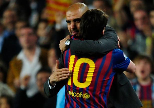 <p>PEP GUARDIOLA</p>
<p>''En büyük amacım Messi'yi dünyanın en iyi futbolcusu yapmaktı, ama o beni dünyanın en iyi hocası yaptı. "</p>