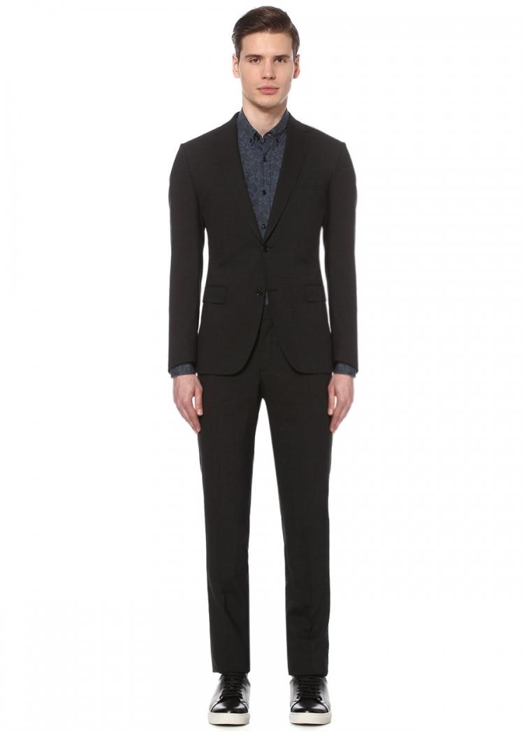 <p>Beymen Club Takım Elbise</p>

<p><strong>1.399 TL</strong></p>
