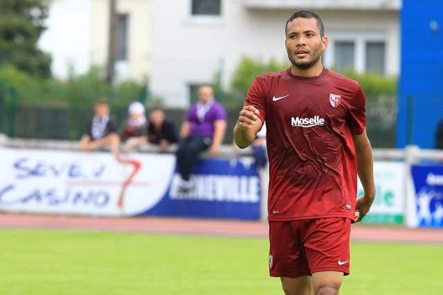 <p><strong>Juan Falcon</strong><br />
Metz > Independiente</p>
