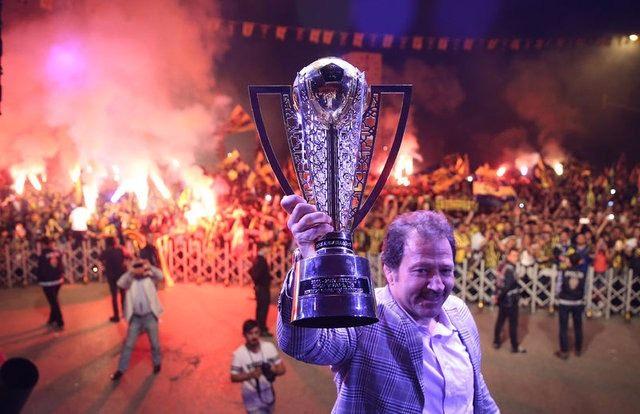 <p><strong>ANKARAGÜCÜ</strong></p>
<p>Spor Toto 2. Lig Kırmızı Grup'ta Ankaragücü; bitime 1 hafta kala yaklaşık 25 bin taraftarı önünde Erciyes deplasmanından 4-1 galip ayrıldı ve TFF 1. Lig'e yükselmeyi garantiledi.</p>