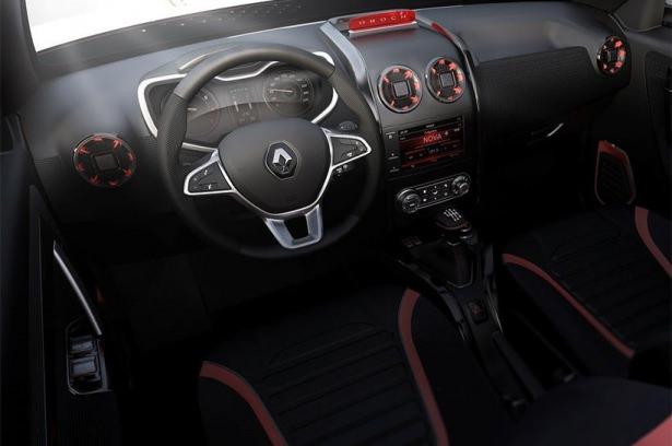 <p>Otomobilin teknik detayları hakkında çok fazla bilgi olmasa yayınlanan fotoğraflara göre aracın her iki yanında yüksek çözünürlüklü kameralar ve yüksekliği ayarlanabilir süspansiyona sahip olacağının ipuçları veriliyor.</p>
<p> </p>