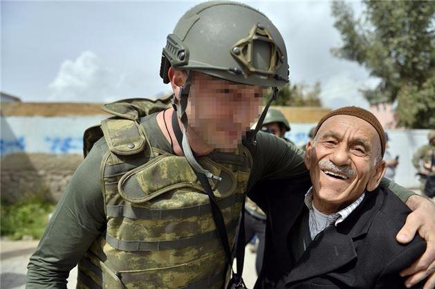 <p>Alınan tedbirlerin ardından vatandaşlar güvenli bir şekilde tahliye edildi.</p>
<p> </p>
