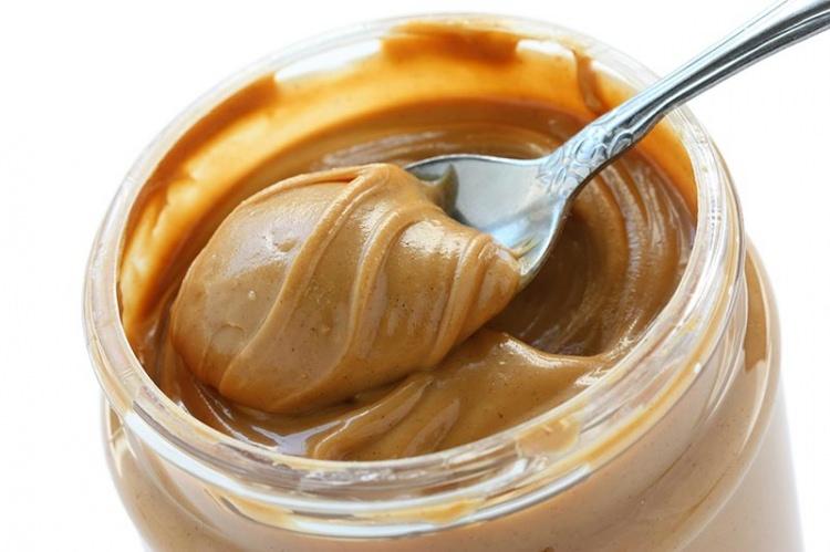 <p>FDA ayrıca, bir kavanoz fıstık ezmesinde (450 gr) 150 böcek parçası ve sıçan kılı bulunmasına onay verir</p>