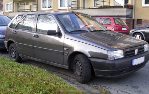 <p>Otomobil markası : Fiat Tipo 1996<br />
2. El fiyatı :10.500 TL</p>