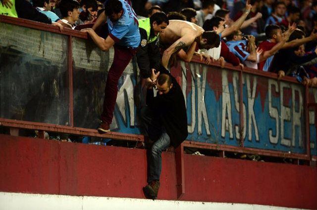 <p>Fenerbahçeli arkadaşımın olma şansı yok. Burası Trabzonspor!</p>
<p> </p>
