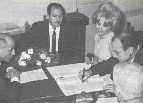 <p>Suzan Avcı ve Hüseyin Cendere</p>
