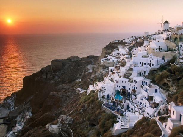 <p>Santorini, Yunanistan</p>