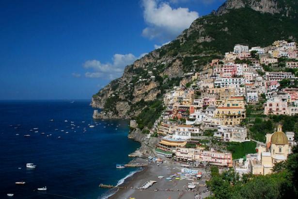 <p>Positano, İtalya</p>
