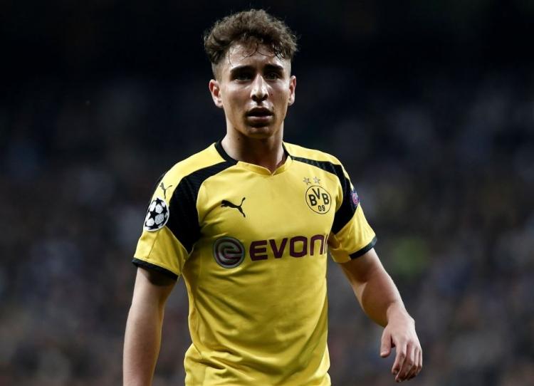 <p>Geçtiğimiz yıl büyük bir çıkış yakalayan Milli yıldızımız Emre Mor'un UEFA tarafından bu 11'e seçilmemesi şaşkınlıkla karşılandı.</p>
