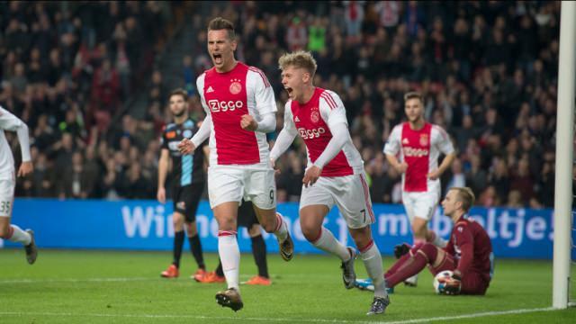 <p>30 - Ajax 57.852</p>