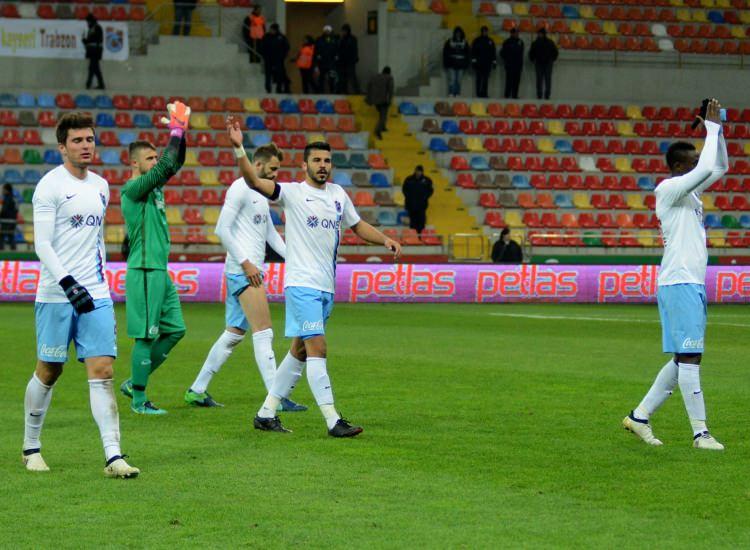 <p><strong>26.380 PUAN</strong></p>

<p><br />
<em><strong>4-TRABZONSPOR</strong></em></p>
