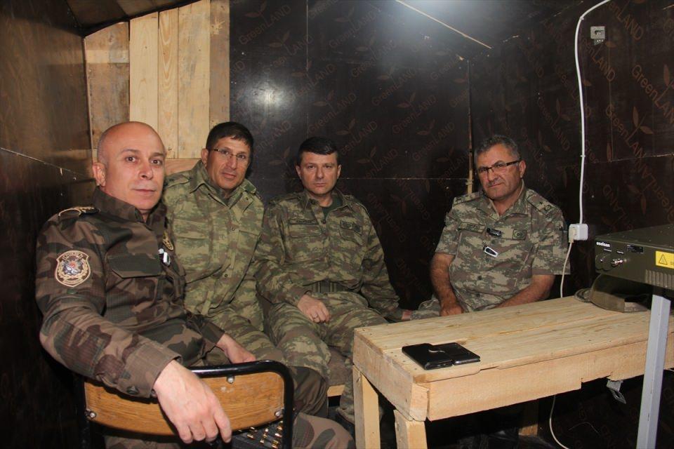 <p>Yüksekova 3. Piyade Tümen Komutanı Tuğgeneral Metin Tokel, Çukurca 2. Hudut Tugay Komutanı Tuğgeneral Bahtiyar Ersay, İl Jandarma Komutanı Tuğgeneral Ferdi Korkmaz ve İl Emniyet Müdürü Süleyman Suvat Dilberoğlu, üs bölgelerini ziyaret ederek operasyonlara katılan asker ve özel harekat polisleriyle bir araya geldi.</p>

<p> </p>
