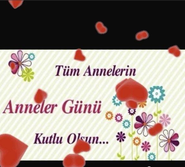 <p><strong>Demet Akbağ</strong></p>

<p>Sonradan icat edilen günlerin aksine , 'anneler günü' ilan edilmiş en sevdiğimiz özel gündür. Annemin ve büyük , küçük tüm annelerin günü kutlu olsun. </p>
