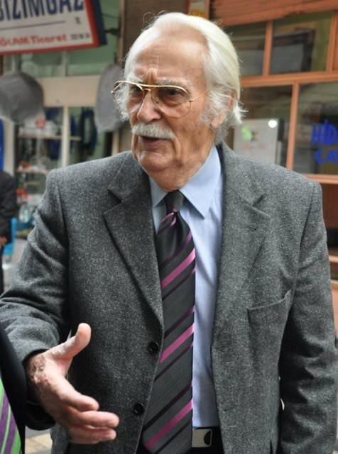 <p>Eşref Kolçak (Oyuncu)</p>

<p> </p>
