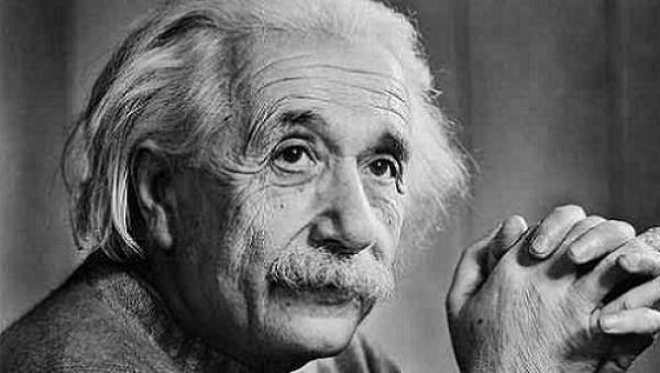 <p>Türk askeri cesurdur. Anavatanını sever ve onun için gerekirse çekinmeden canını feda eder.</p>

<p>Albert Einstein</p>
