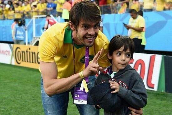 <p>Kaka ve oğlu Luca Celico</p>
