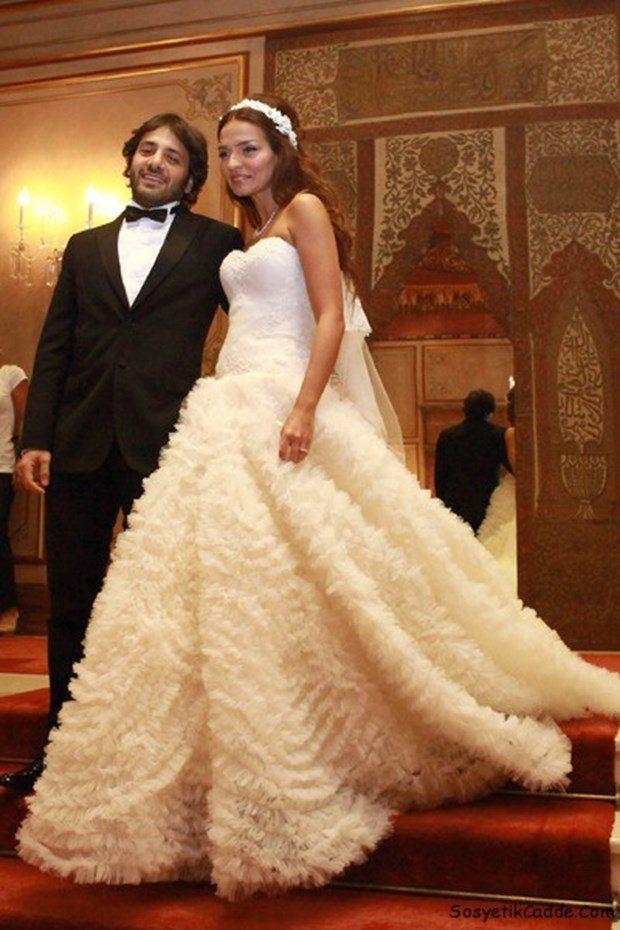 <p>Ebru Akel</p>
