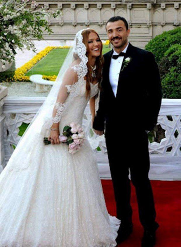 <p>Demet Akalın</p>
