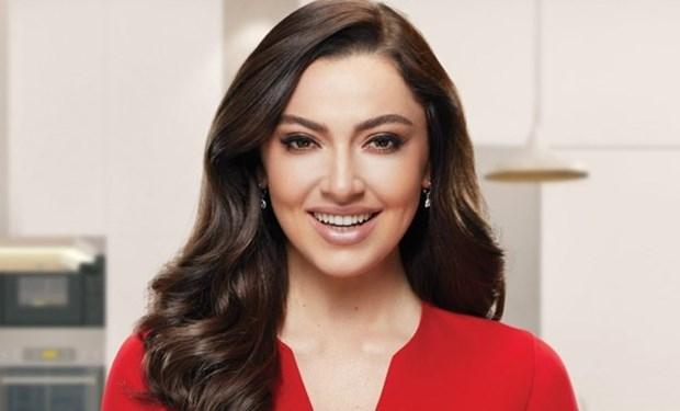 <p><strong>Hadise</strong></p>

<p>15 Temmuz gecesini, yaşadıklarımızı, korkumuzu, giden canlarımızı unutmak mümkün mü?! Asla değil! Kahraman ve korkusuz vatandaşlarımız sayesinde huzura kavuştuk... Damarlarımızdaki asil kan sayesinde.. Hepinize minnettarız..</p>
