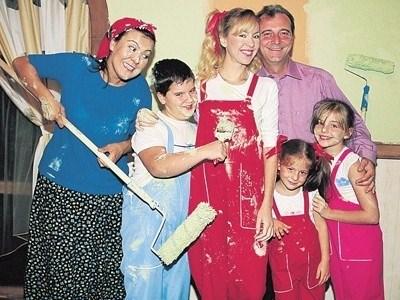 <p>Buğra Özmüldür Sihirli Annem dizisindeki Cem karakteri ile büyük bir beğeni toplamıştı.</p>

<ul>
</ul>
