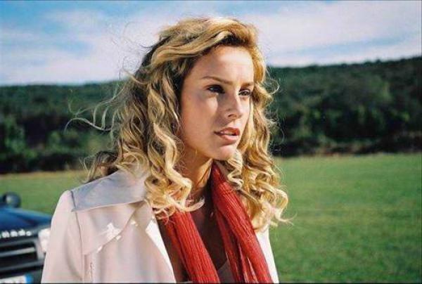 <p>Arzum Onan - Kemerburgaz</p>

<p> </p>
