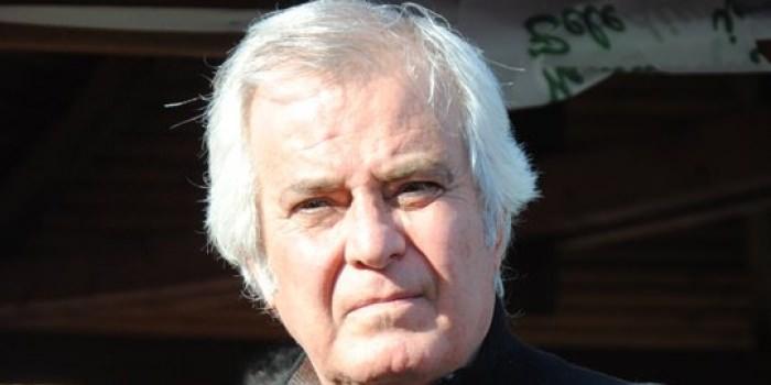 <p>Tarık Akan - Bakırköy</p>

<p> </p>
