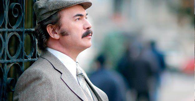 <p>Orhan Gencebay - Rumeli Hisarı</p>

<p> </p>
