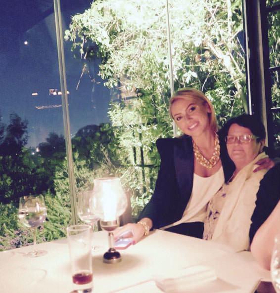<p><strong>Hadise ve annesi</strong></p>
