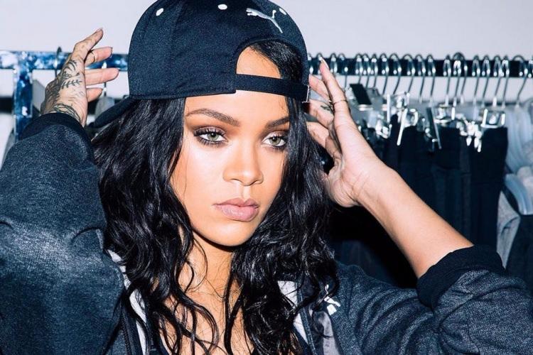<p><strong>Rihanna</strong><br />
<br />
 1.73</p>
