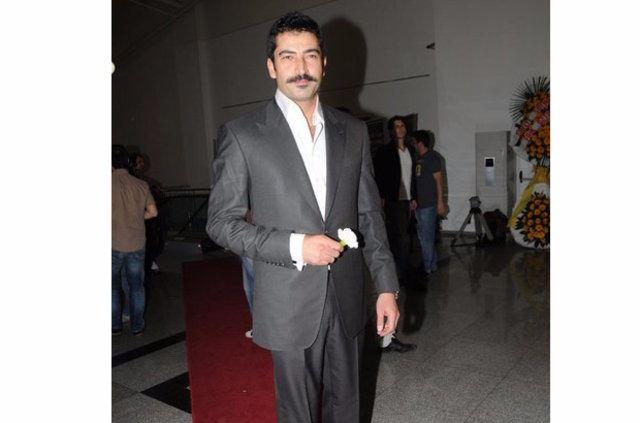 <p><strong>Kenan İmirzalıoğlu</strong> <br />
<br />
1.90</p>
