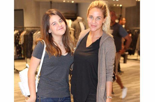 <p>Emine Ün ve kızı Duru</p>
