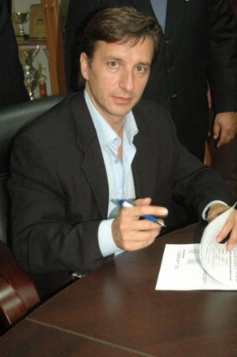 <p>İlker Yağcıoğlu (Eski futbolcu): 2-1 Fenerbahçe kazanır</p>