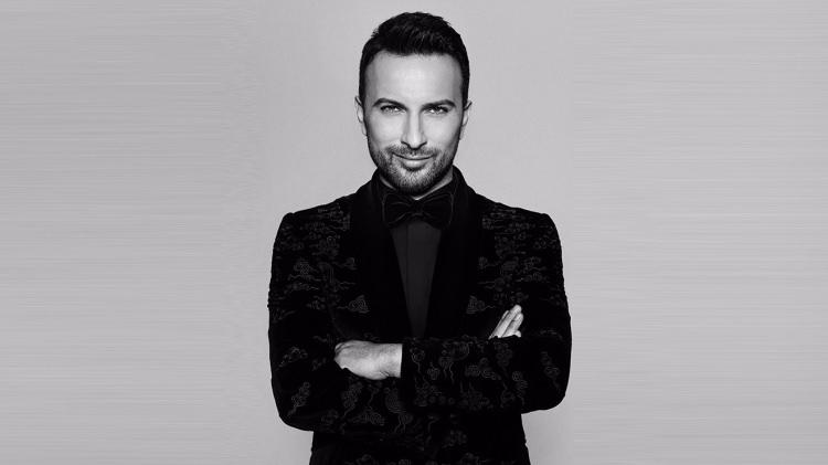 <p>Tarkan’ın birkaç yıl önce İstanbul’da bir petrol istasyonu satın aldığı söyleniyor. Doğa ile iç içe olmayı seven Tarkan’ın organik tarım yaparak hormonsuz meyve sebze yetiştirdiği de biliniyor.</p>
