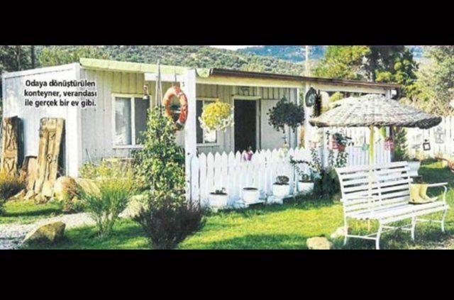 <p>Assos-Küçükkuyu yolu üzerinde arazi alan Atilla Saral artık burada yaşıyor. 15 metrekarelik konteyner ve 20 metrekarelik karavan onun yeni evi oldu.</p>

<p> </p>
