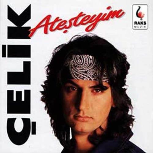 <p><strong>Çelik yine imaj değiştirdi</strong></p>
<p> </p>
<p>Verdiği çıplak pozla 2015'te çok konuşulan Çelik, önceki gece Havalimanı Dış Hatlar'da görüntülendi.</p>