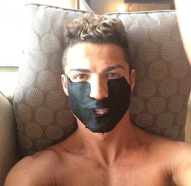 <p>Cristiano RONALDO</p>
