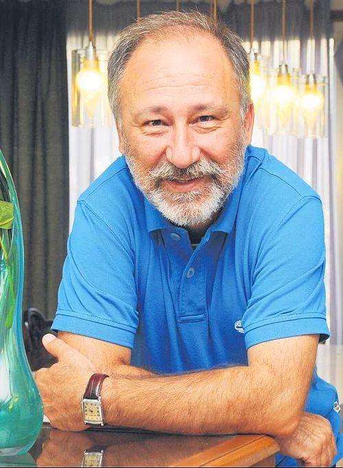 <p>Altan Erkekli</p>
